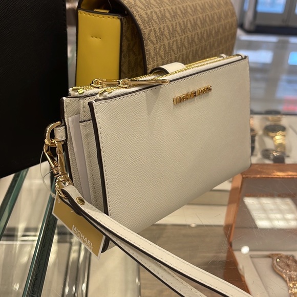 MICHAEL KORS LARGE DOUBLE ZIP WRISTLET WALLET PHONE CASE CLUTCH 
Optic White - Picture 6 of 16